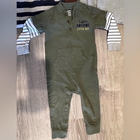 Three pantsuits one piece Carters long sleeve  size 24 months - Picture 3 of 9